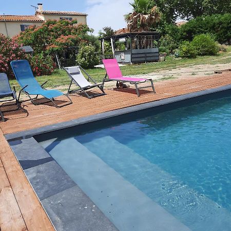 Hotel Aux Roses De L'Etang Capestang Exterior foto